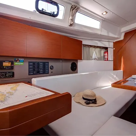 Beneteau Oceanis 35- Jean Michel Botel Split